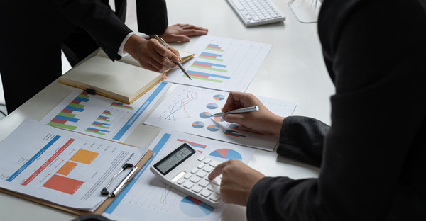 薪酬體系設(shè)計(jì)：構(gòu)建公平、激勵(lì)性的薪酬體系