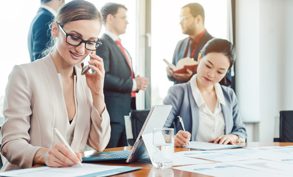 薪酬體系設(shè)計(jì)：構(gòu)建公平、激勵(lì)性的薪酬體系