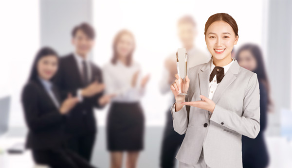 集團(tuán)人才梯隊建設(shè)：培養(yǎng)核心人才，提升企業(yè)競爭力