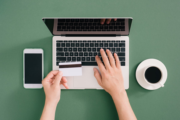 分析行業薪酬數據，制定更具競爭力的薪酬方案