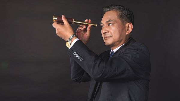 對組織流程進行優化再造，提高工作效率和降低成本