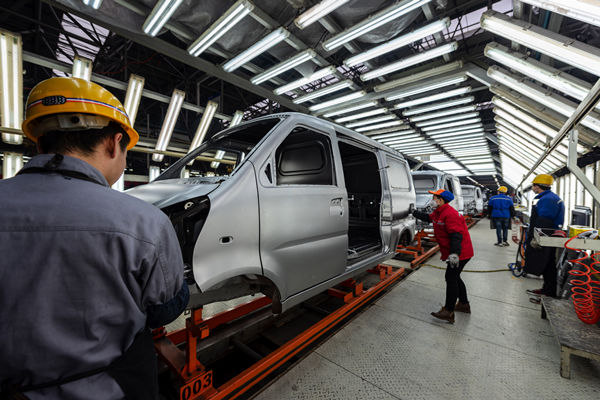 生產(chǎn)布局優(yōu)化：提高生產(chǎn)線平衡，降低生產(chǎn)周期