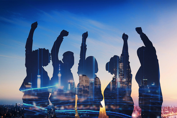 擁抱未來，共創高效：信息技術與組織運營的完美融合