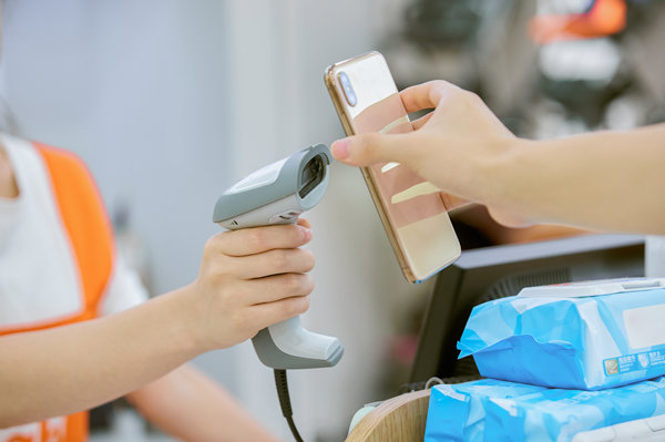 品牌個(gè)性化：打造獨(dú)特的品牌個(gè)性，吸引目標(biāo)受眾