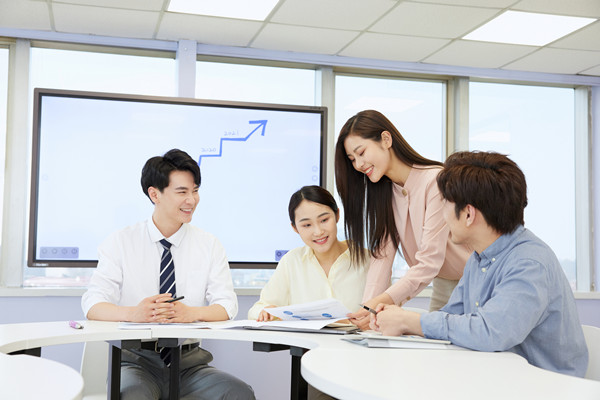 目標(biāo)引領(lǐng)：制定明確目標(biāo)，提升企業(yè)執(zhí)行力