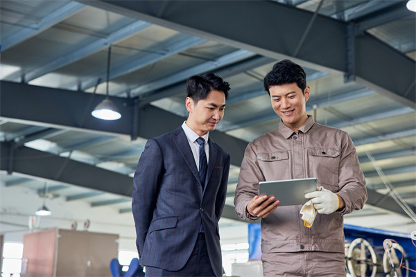 制造業(yè)管理新策略，引領(lǐng)企業(yè)高效運(yùn)營，提升競爭力