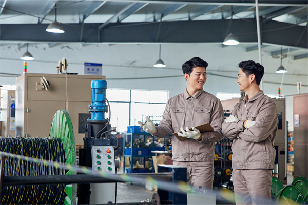 制造業(yè)管理新策略，引領(lǐng)企業(yè)高效運營，提升競爭力