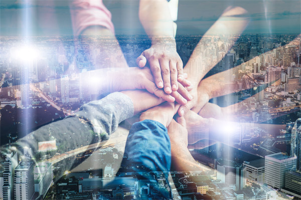 精準(zhǔn)集團(tuán)管控，提升企業(yè)核心競爭力，引領(lǐng)行業(yè)變革