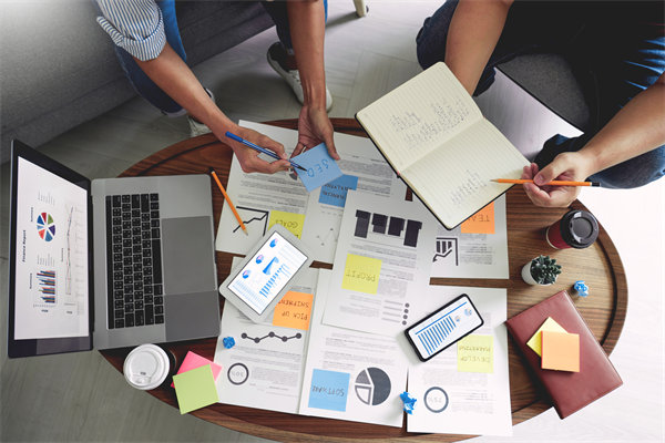 年度經營計劃：優化資源配置，提高運營效率