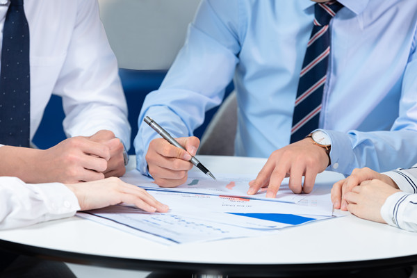 精心謀劃企業(yè)戰(zhàn)略，促進(jìn)企業(yè)核心競爭力的提升