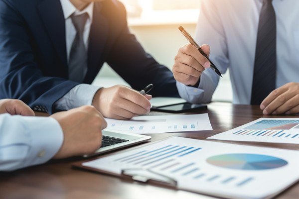 企業(yè)設(shè)立預(yù)算管理小組是不是由個人組建的？