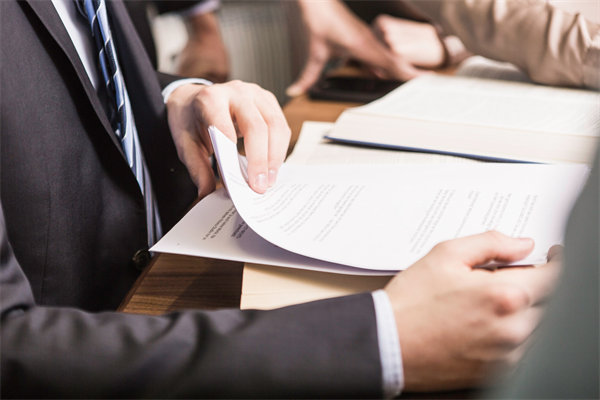 構(gòu)建有效的集團(tuán)管控體系：關(guān)鍵要素、方法與步驟