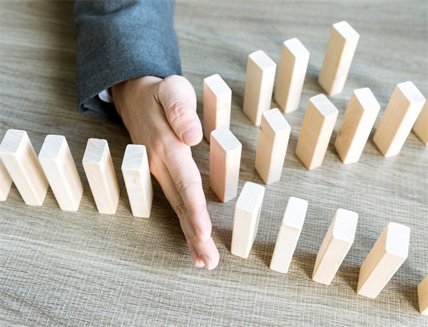 如何設(shè)計(jì)適應(yīng)多元化發(fā)展的集團(tuán)管控策略？