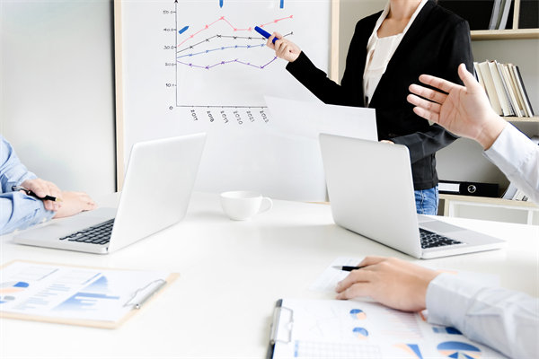 如何設(shè)計(jì)科學(xué)的薪酬績(jī)效以激勵(lì)員工持續(xù)高效工作？