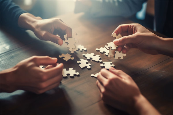 跨國(guó)集團(tuán)如何平衡本地化與全球化管控？