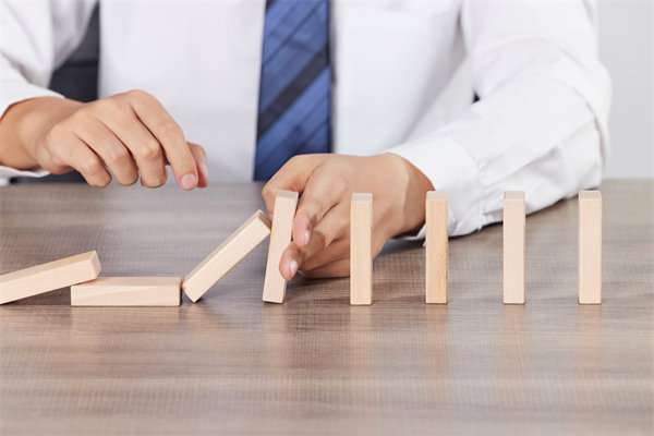 如何建立有效的風(fēng)險防控體系，保障集團(tuán)安全？