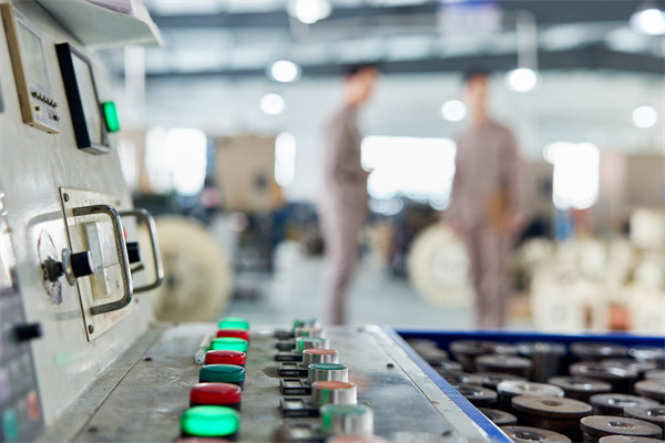 在多變市場下，精益生產如何助力企業快速適應與創新？