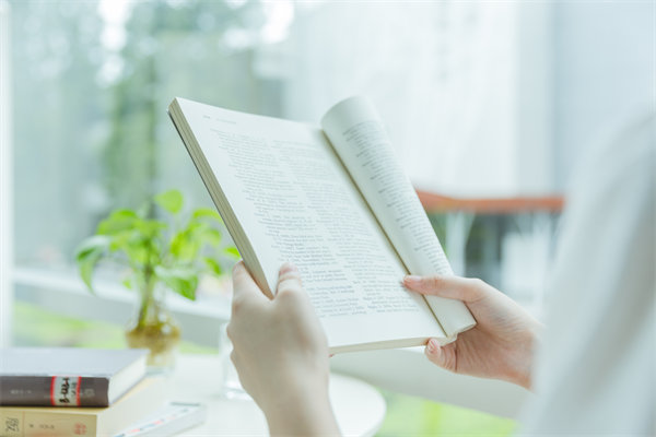 如何平衡個人績效與團隊協作，構建共贏績效文化？