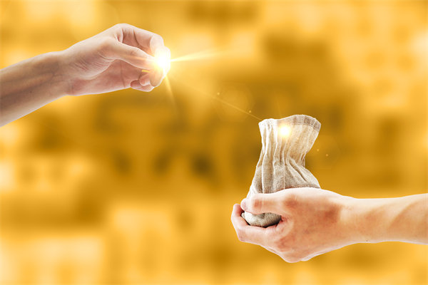 跑步入場(chǎng)的00后3天賺了3萬，對(duì)打工族有何啟示？