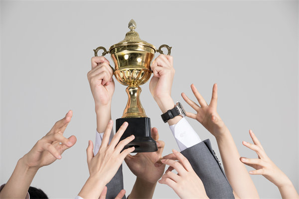 績(jī)效結(jié)果如何公正分配激勵(lì)資源，激發(fā)員工積極性？