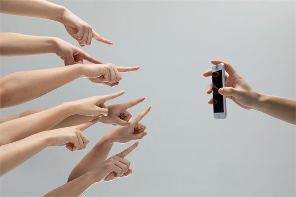 品牌危機(jī)公關(guān)：面對(duì)負(fù)面輿論，如何有效轉(zhuǎn)危為安？