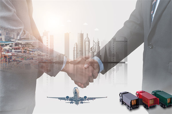 在全球化背景下，企業(yè)如何制定跨國戰(zhàn)略規(guī)劃？