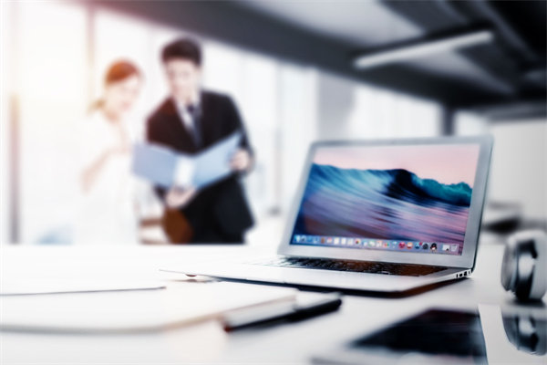 遭遇市場波動時，如何靈活調(diào)整年度經(jīng)營計劃？