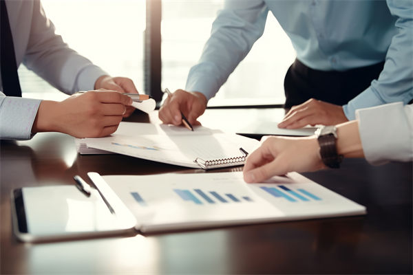 如何確保薪酬績(jī)效體系公平透明，增強(qiáng)員工信任？