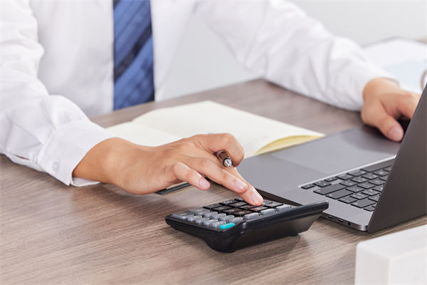 企業(yè)預(yù)算管理，如何精準(zhǔn)預(yù)測并有效應(yīng)對市場變化？