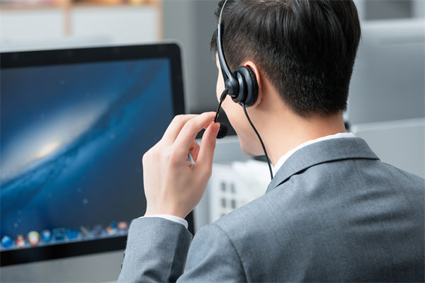 大數(shù)據(jù)如何助力企業(yè)實現(xiàn)精準(zhǔn)營銷與個性化服務(wù)？