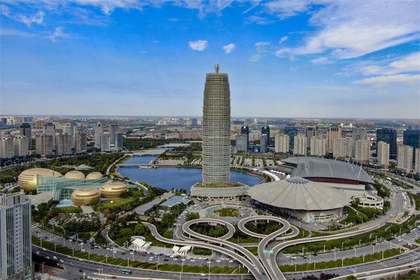 鄭州戰(zhàn)略咨詢公司如何為企業(yè)定制長遠(yuǎn)發(fā)展規(guī)劃？