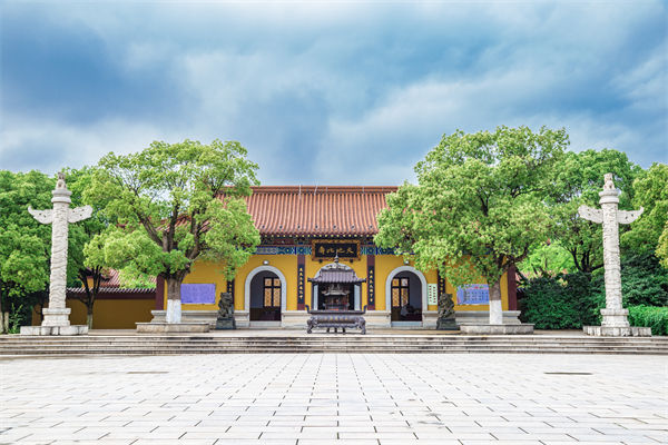 南昌年度經(jīng)營(yíng)計(jì)劃咨詢公司如何為企業(yè)定制全年發(fā)展藍(lán)圖？