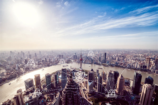 供應(yīng)鏈管理中，如何確保供應(yīng)鏈透明度與安全性？