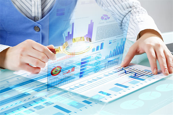 數據分析如何幫助組織規劃更精準地預測未來趨勢？