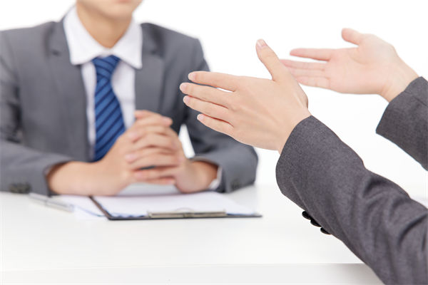 揭秘！看看企業(yè)高級HR是如何玩轉(zhuǎn)人才爭奪大戰(zhàn)的？