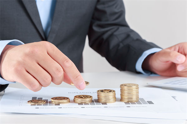 劉強(qiáng)東自購8萬盒巧克力贈(zèng)員工，對薪酬管理的啟示