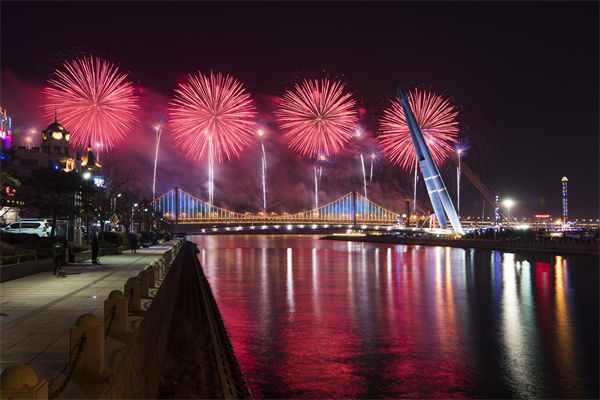 跨年夜賣(mài)氣球一晚掙了1個(gè)月工資，對(duì)薪酬管理的啟示