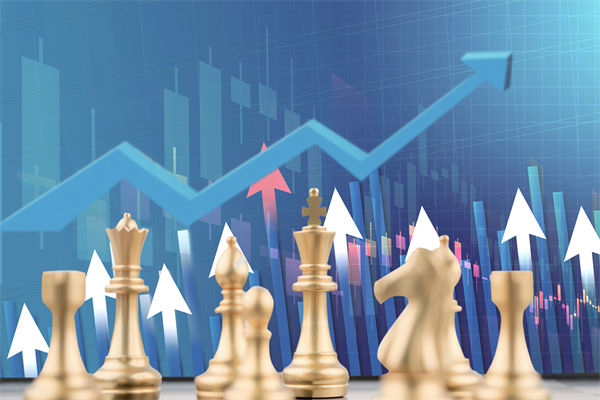 預算編制過程中，如何平衡資源需求與財務約束？