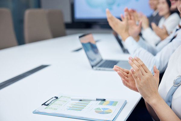 企業(yè)的會(huì)議管理制度不完善，如同虛設(shè)怎么辦？