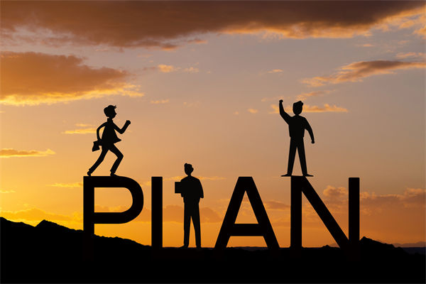 如何構(gòu)建跨部門協(xié)作機制，確保戰(zhàn)略規(guī)劃的順利實施？