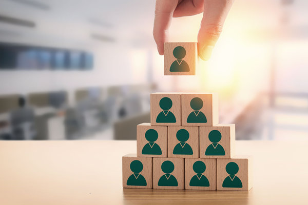 內(nèi)部人才儲(chǔ)備不足，關(guān)鍵崗位青黃不接，人力資源如何應(yīng)對(duì)？