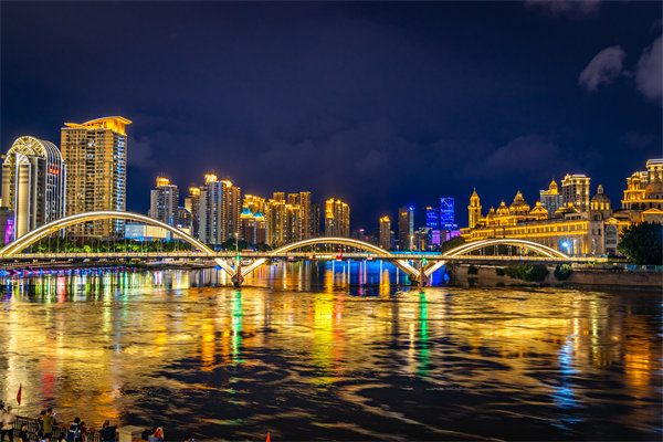 企業(yè)如何借助福州咨詢公司提升員工績效與團(tuán)隊效能？