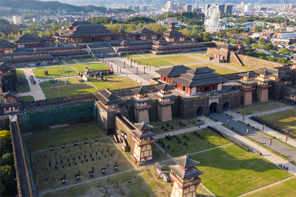 面對復(fù)雜競爭，金華戰(zhàn)略咨詢公司有何獨(dú)特解決之道？