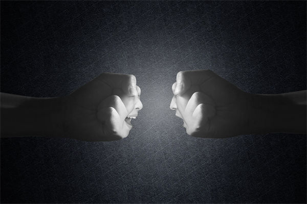 內(nèi)部矛盾重重，管理咨詢?nèi)绾沃χ亟ê椭C高效組織？