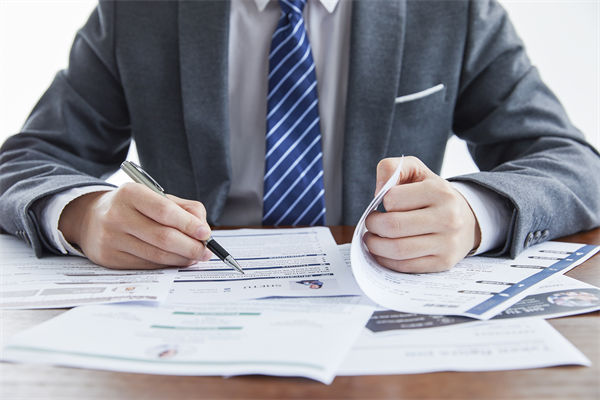 招聘效率低下，人力資源管理如何優(yōu)化流程精準(zhǔn)引才？