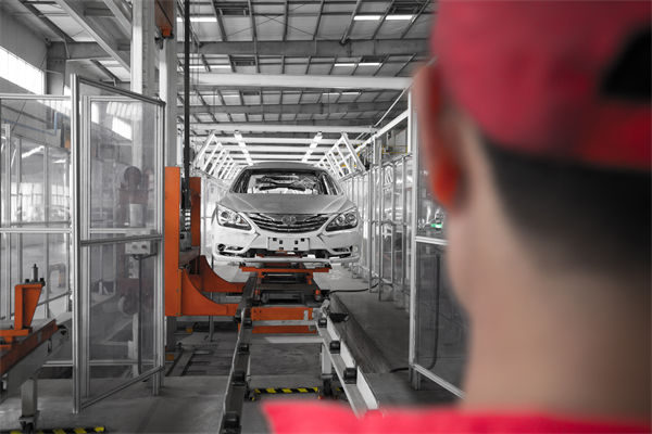 精益生產(chǎn)破除管理積弊，引領(lǐng)制造業(yè)邁向卓越運(yùn)營(yíng)