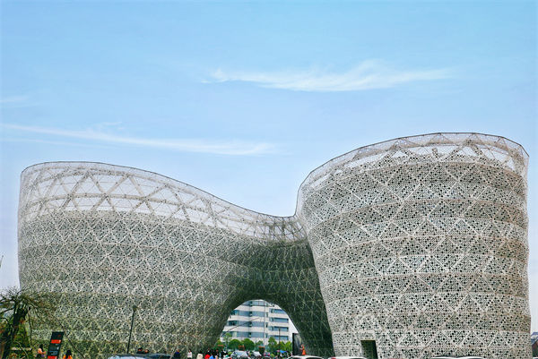 企業(yè)發(fā)展遇瓶頸，株洲戰(zhàn)略咨詢公司如何助力突破困局、重塑輝煌？