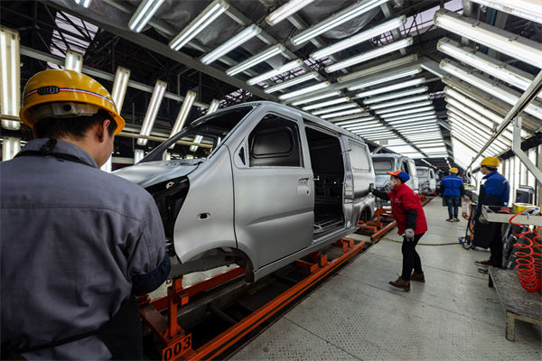 同行都在靠精益生產(chǎn)盈利，您的企業(yè)為何還在原地踏步？