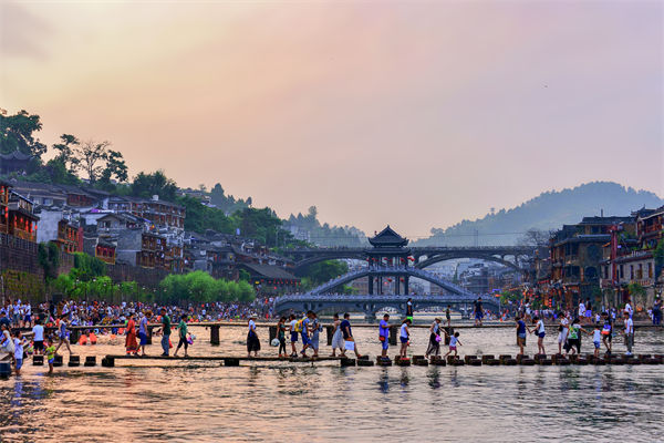 出行熱、消費旺、體驗新，品牌營銷如何在假期發(fā)力？