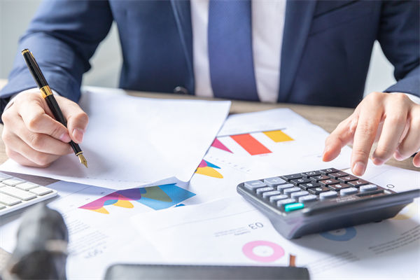 預(yù)算總超支卻無(wú)對(duì)策，企業(yè)預(yù)算管理如何精準(zhǔn)控成本？